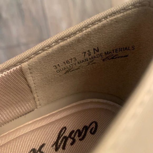 EASY STREET WALLIS WOMEN'S BLOCK‎ HEEL PUMPS/HEELS OATMEAL LINEN 7.5 - Picture 9 of 10